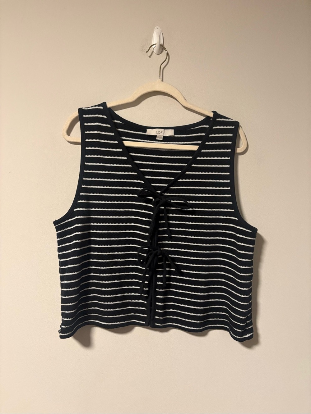 Ann Taylor Loft Black & White Tie Front Knit Vest Tank Top XL